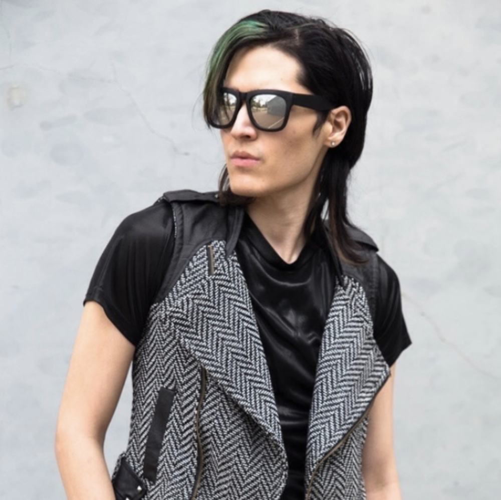 Silver Sunglasses Black Frame Metallic